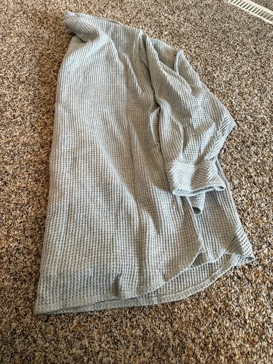 aerie Light Gray Waffle Button-Down Shirt - Picture 4 of 4